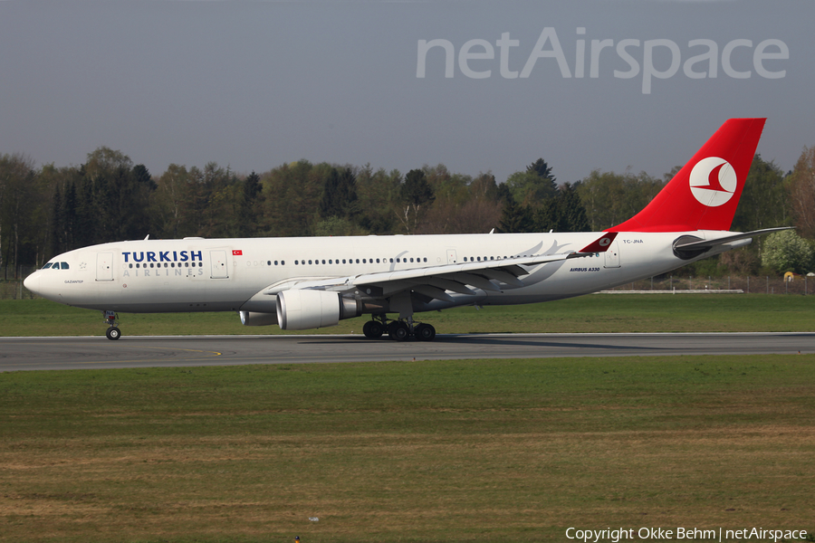 Turkish Airlines Airbus A330-203 (TC-JNA) | Photo 71857