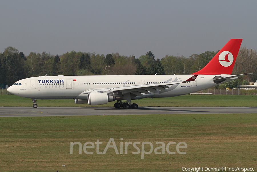 Turkish Airlines Airbus A330-203 (TC-JNA) | Photo 411493