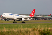 Turkish Airlines Airbus A330-203 (TC-JNA) at  Hamburg - Fuhlsbuettel (Helmut Schmidt), Germany