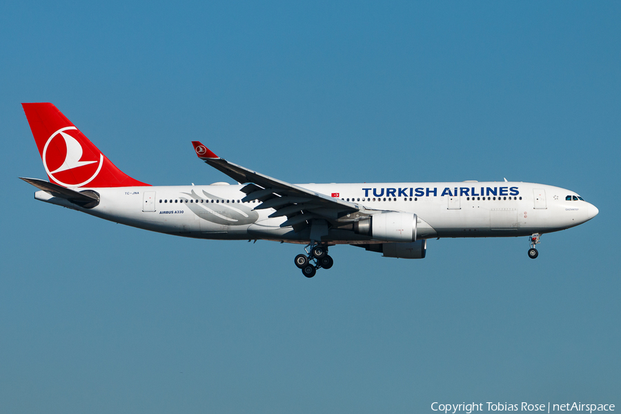 Turkish Airlines Airbus A330-203 (TC-JNA) | Photo 310249