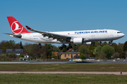 Turkish Airlines Airbus A330-203 (TC-JNB) at  Hamburg - Fuhlsbuettel (Helmut Schmidt), Germany