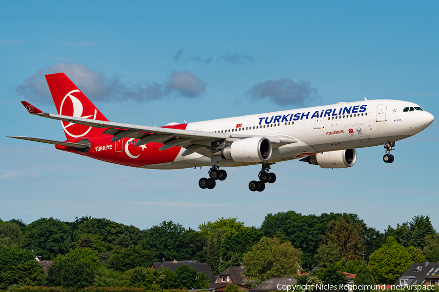 Turkish Airlines Airbus A330-203 (TC-JNB) | Photo 512630