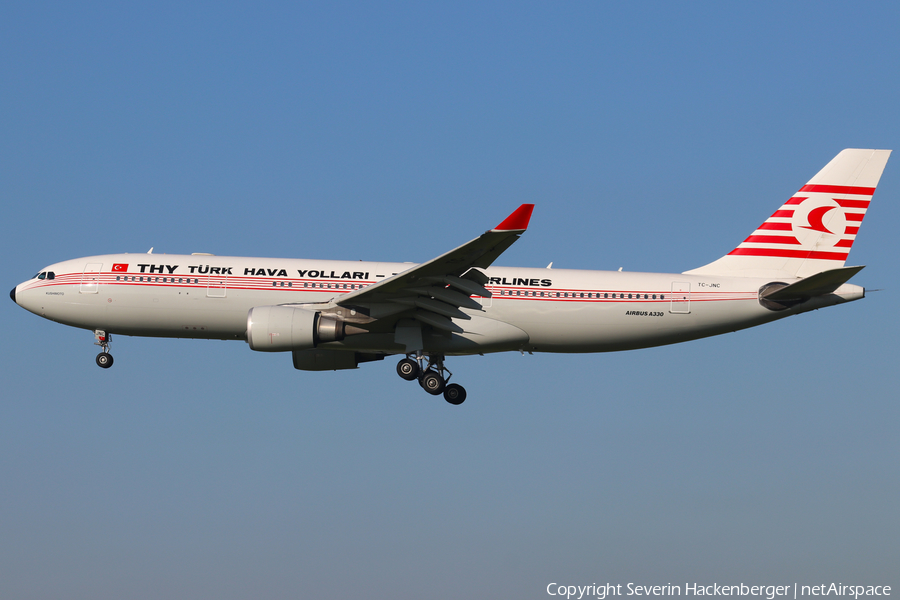 Turkish Airlines Airbus A330-203 (TC-JNC) | Photo 190150