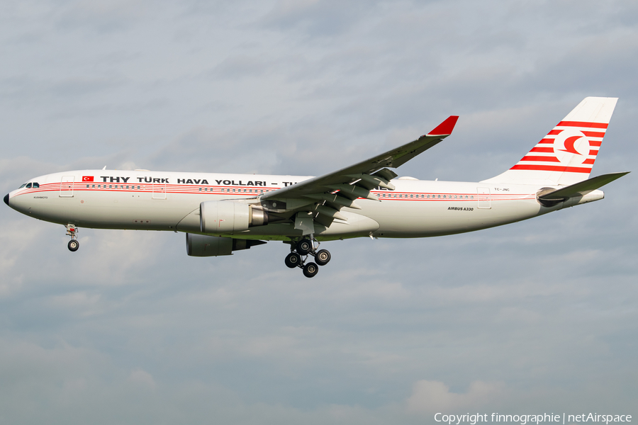 Turkish Airlines Airbus A330-203 (TC-JNC) | Photo 471126