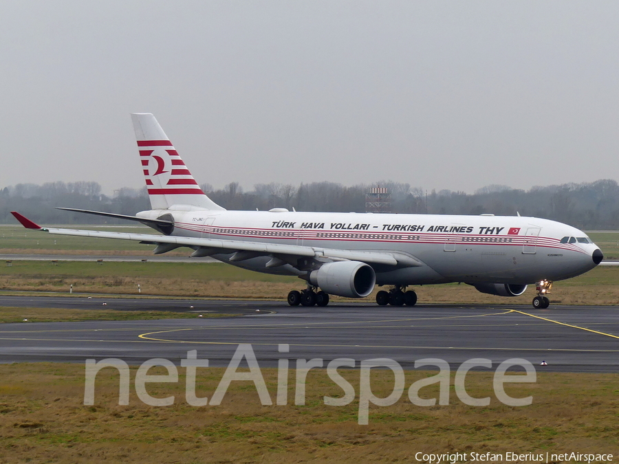 Turkish Airlines Airbus A330-203 (TC-JNC) | Photo 484103