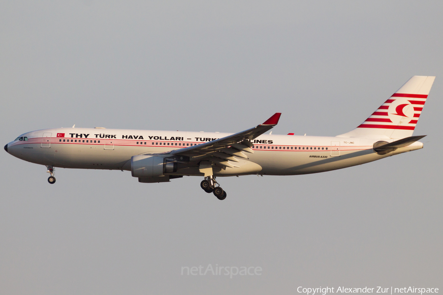 Turkish Airlines Airbus A330-203 (TC-JNC) | Photo 125777