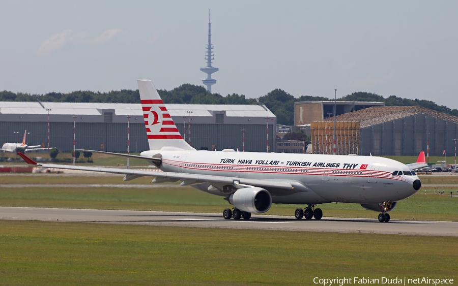 Turkish Airlines Airbus A330-203 (TC-JNC) | Photo 274284