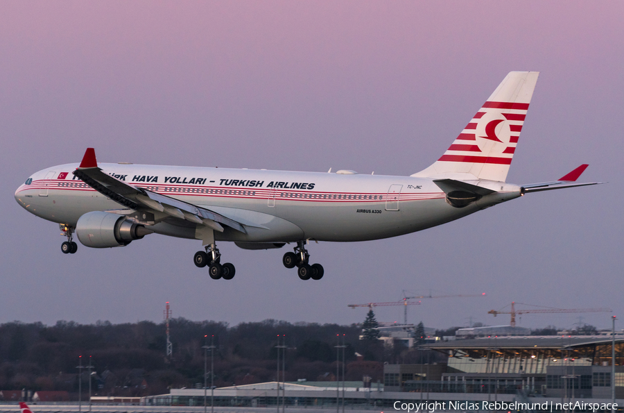 Turkish Airlines Airbus A330-203 (TC-JNC) | Photo 288825