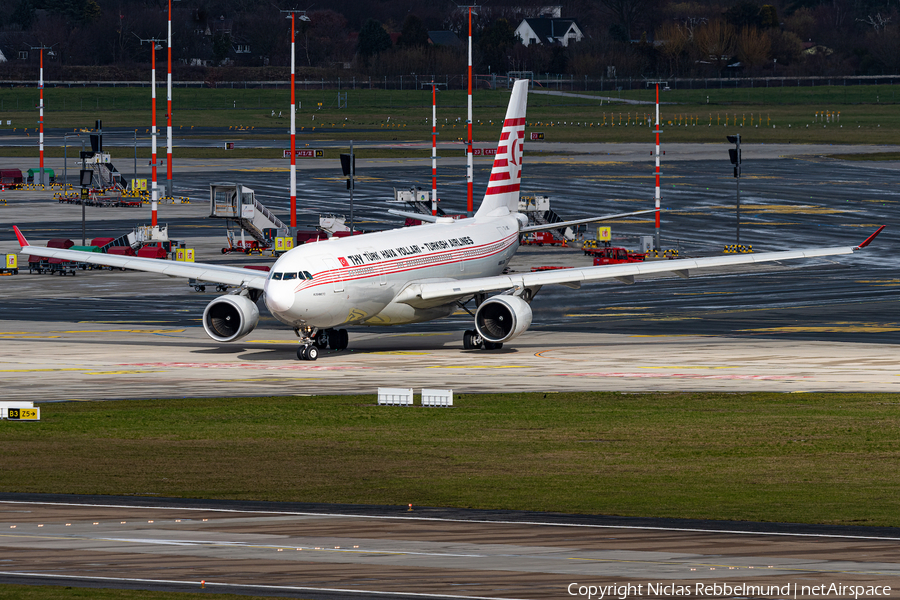 Turkish Airlines Airbus A330-203 (TC-JNC) | Photo 553917