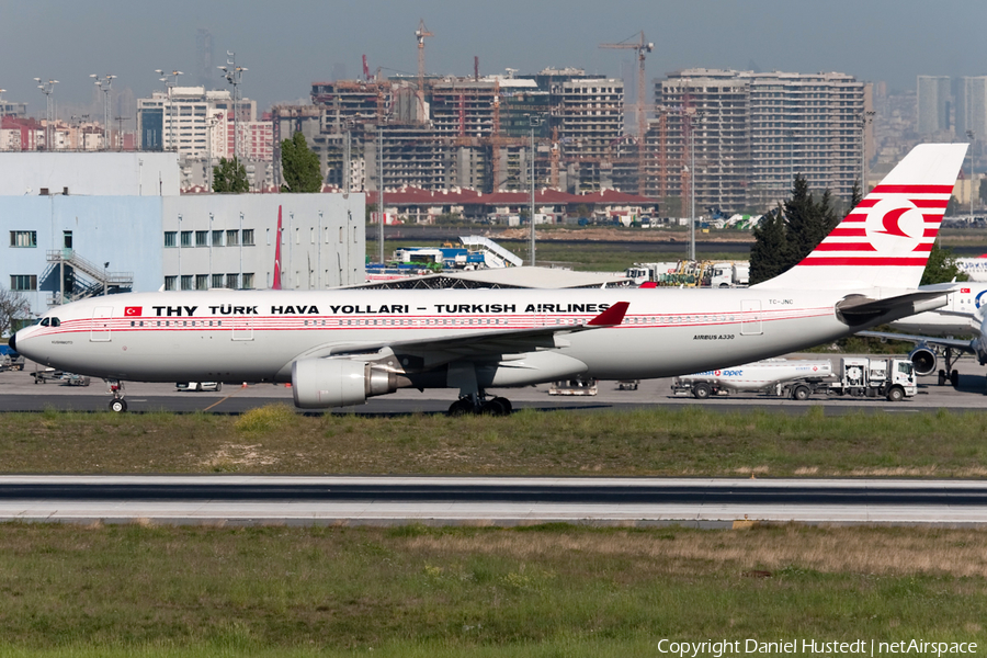 Turkish Airlines Airbus A330-203 (TC-JNC) | Photo 495231