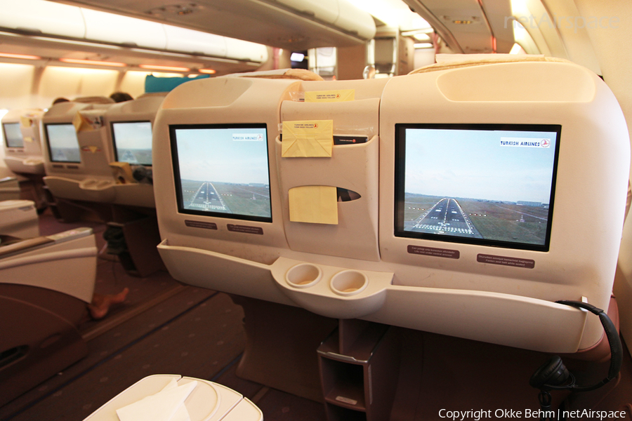 Turkish Airlines Airbus A330-203 (TC-JND) | Photo 37799