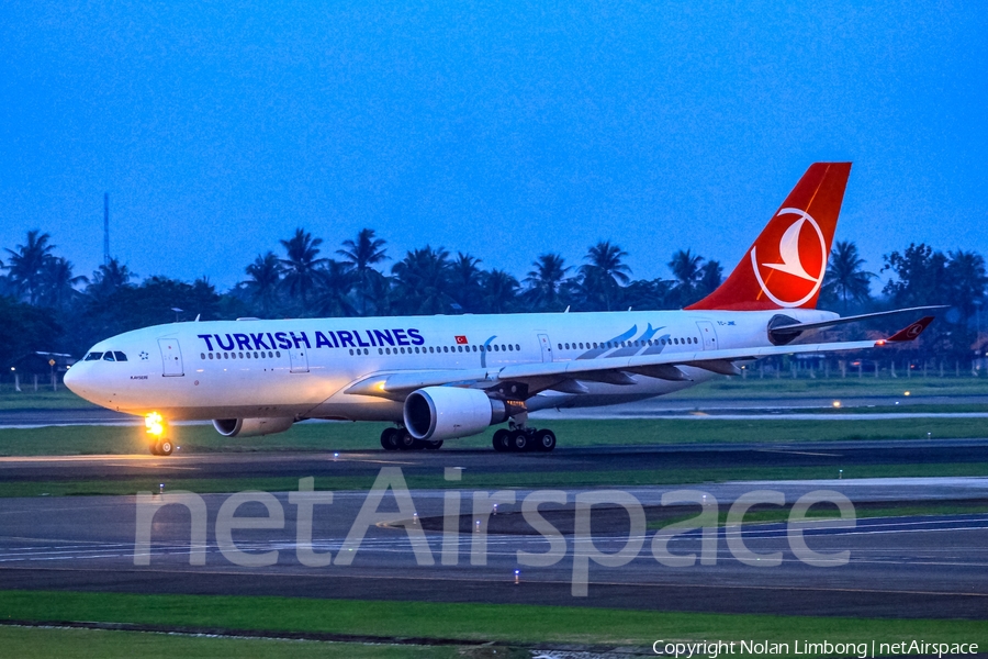 Turkish Airlines Airbus A330-203 (TC-JNE) | Photo 371272