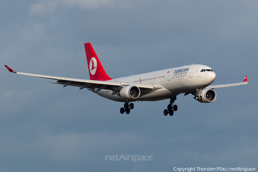 Turkish Airlines Airbus A330-203 (TC-JNF) | Photo 94672
