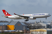 Turkish Airlines Airbus A330-343E (TC-JNH) at  Hamburg - Fuhlsbuettel (Helmut Schmidt), Germany