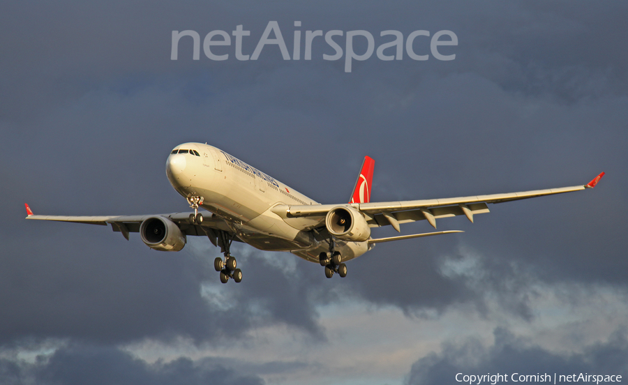 Turkish Airlines Airbus A330-343E (TC-JNH) | Photo 142833