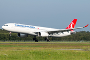 Turkish Airlines Airbus A330-343E (TC-JNJ) at  Hamburg - Fuhlsbuettel (Helmut Schmidt), Germany