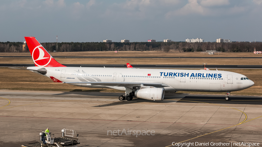 Turkish Airlines Airbus A330-343E (TC-JNJ) | Photo 102056