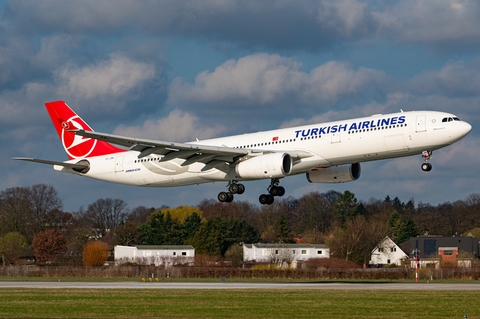 Turkish Airlines Airbus A330-343E (TC-JNK) at  Hamburg - Fuhlsbuettel (Helmut Schmidt), Germany