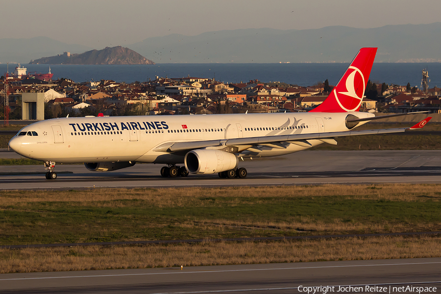 Turkish Airlines Airbus A330-343E (TC-JNK) | Photo 77802