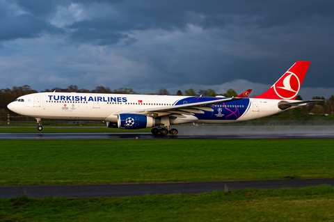 Turkish Airlines Airbus A330-343E (TC-JNM) at  Hamburg - Fuhlsbuettel (Helmut Schmidt), Germany