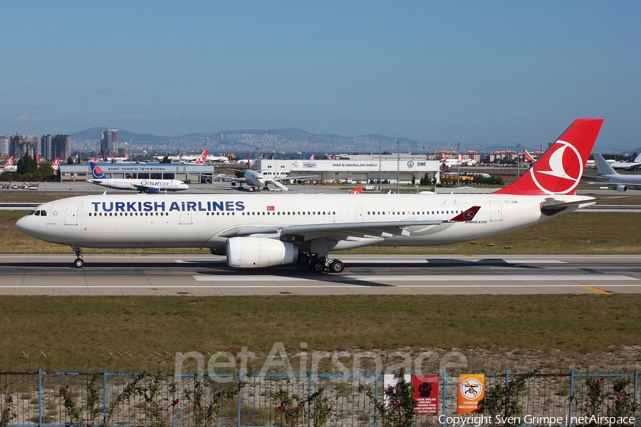 Turkish Airlines Airbus A330-343E (TC-JNM) | Photo 274455