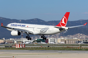 Turkish Airlines Airbus A330-343E (TC-JNP) at  Barcelona - El Prat, Spain