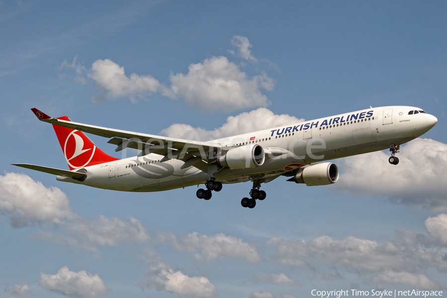 Turkish Airlines Airbus A330-303 (TC-JNS) | Photo 346147
