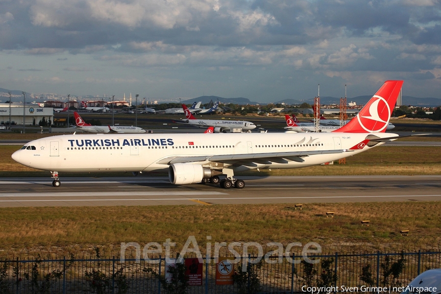 Turkish Airlines Airbus A330-303 (TC-JNT) | Photo 272922