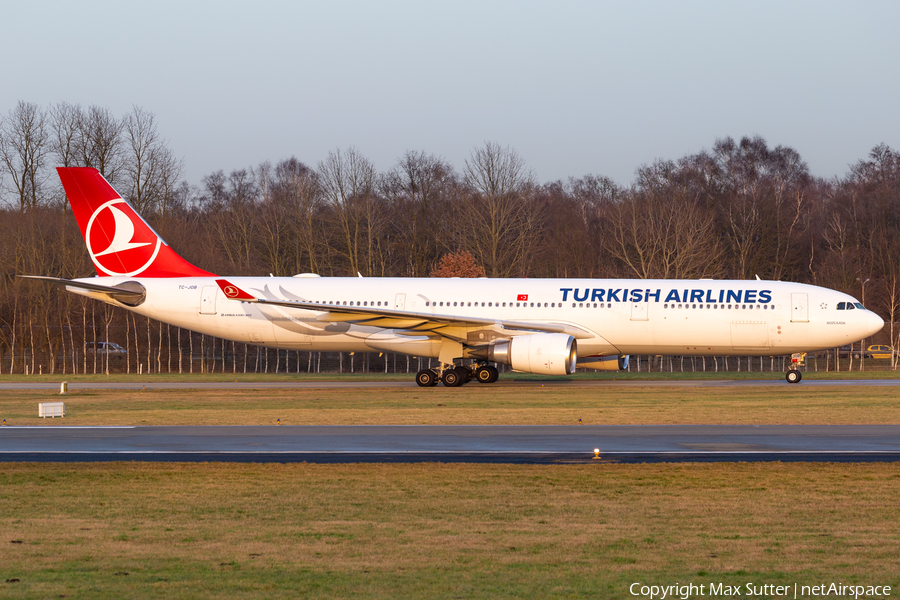 Turkish Airlines Airbus A330-303 (TC-JOB) | Photo 463357
