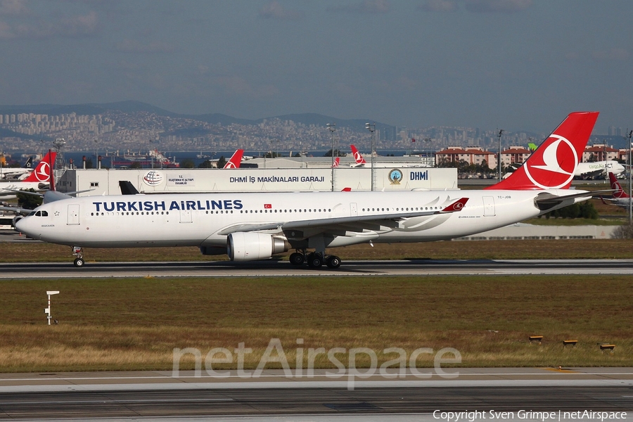 Turkish Airlines Airbus A330-303 (TC-JOB) | Photo 270795