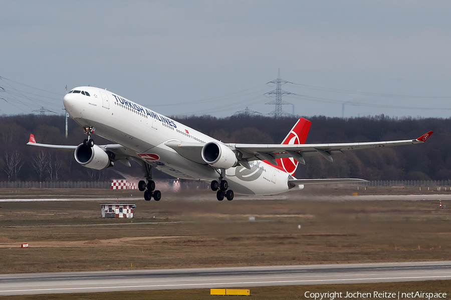 Turkish Airlines Airbus A330-303 (TC-JOD) | Photo 102196