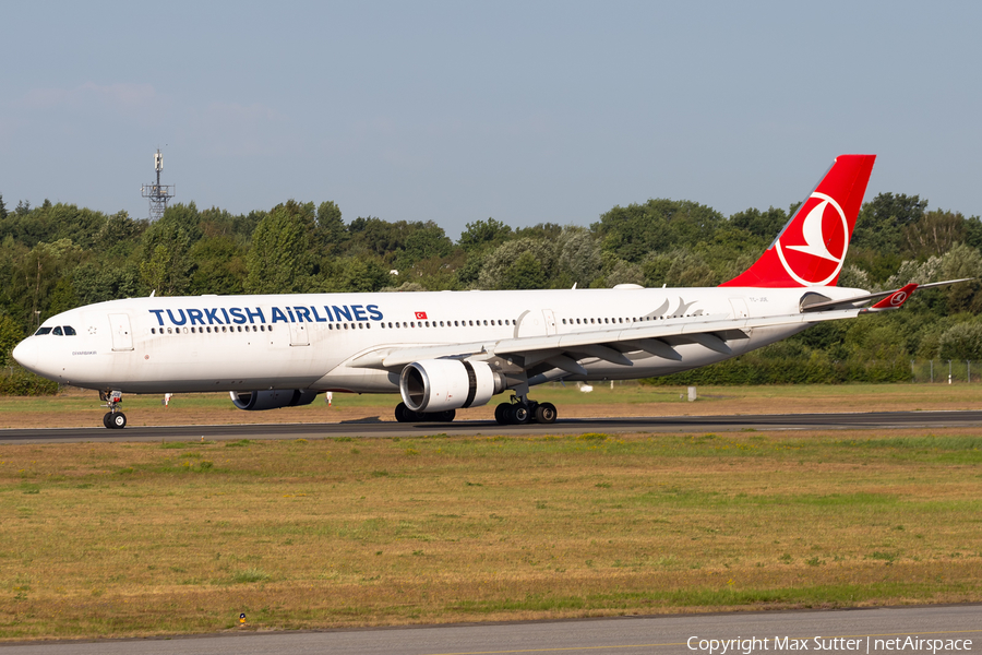 Turkish Airlines Airbus A330-303 (TC-JOE) | Photo 524139