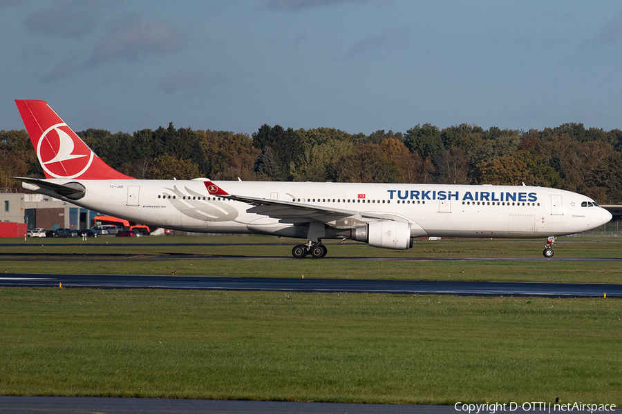 Turkish Airlines Airbus A330-303 (TC-JOE) | Photo 597394