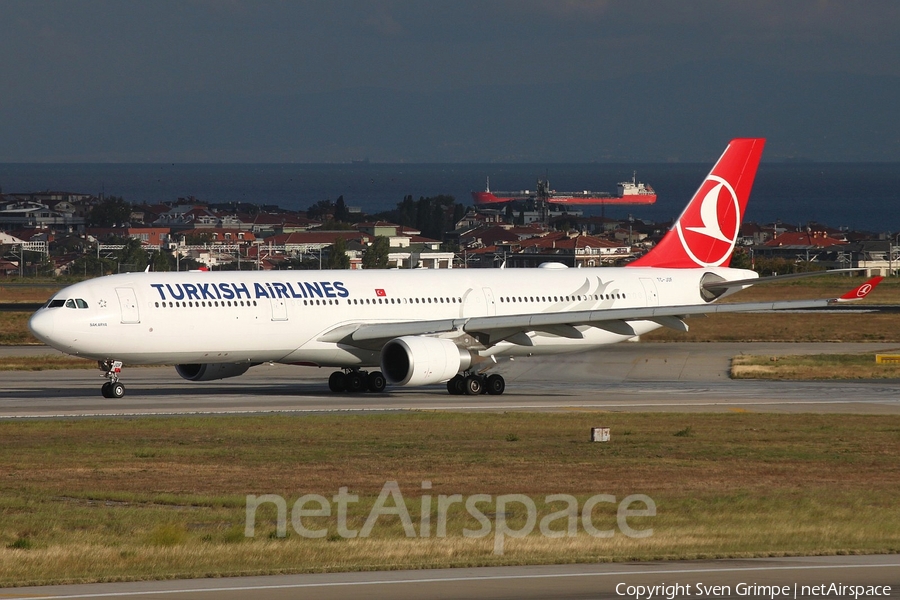 Turkish Airlines Airbus A330-303 (TC-JOF) | Photo 277644