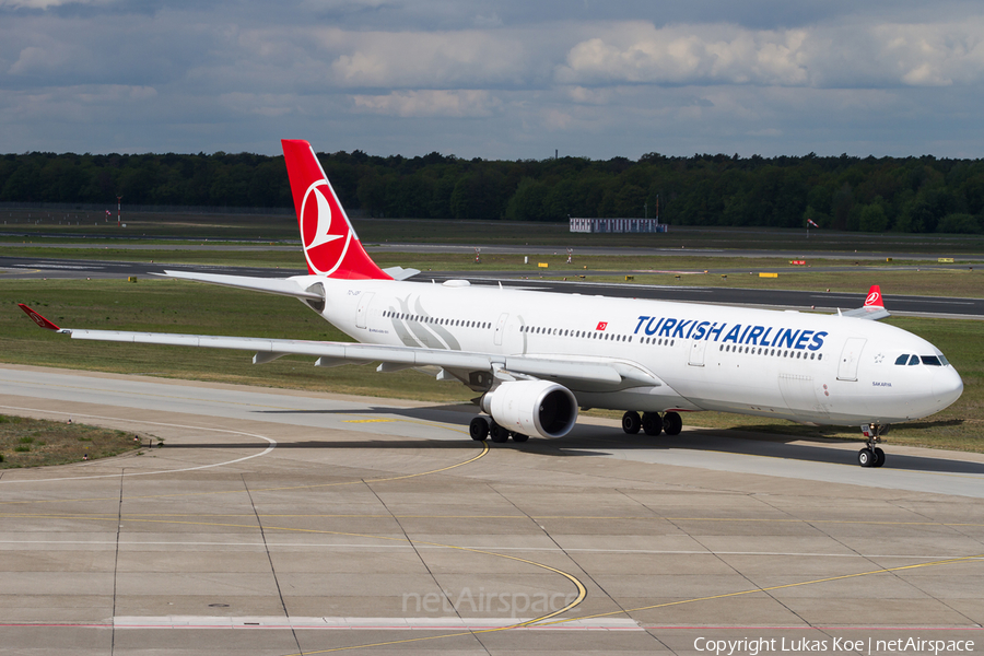 Turkish Airlines Airbus A330-303 (TC-JOF) | Photo 317793