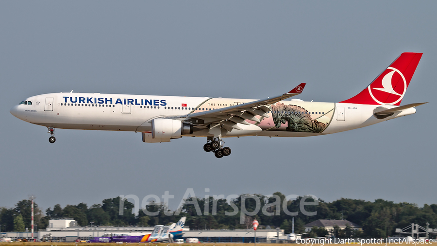 Turkish Airlines Airbus A330-303 (TC-JOG) | Photo 378199