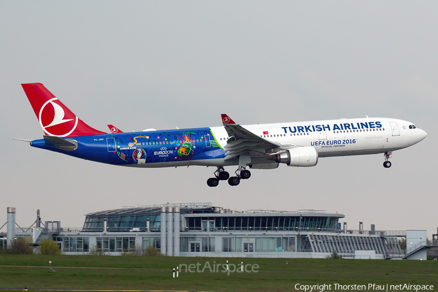 Turkish Airlines Airbus A330-303 (TC-JOH) | Photo 105401