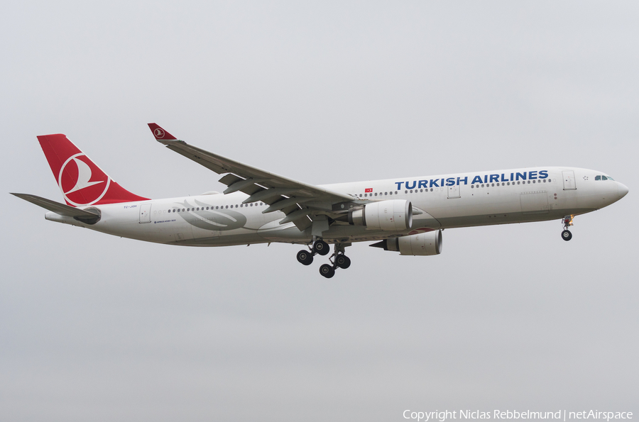 Turkish Airlines Airbus A330-303 (TC-JOH) | Photo 298272