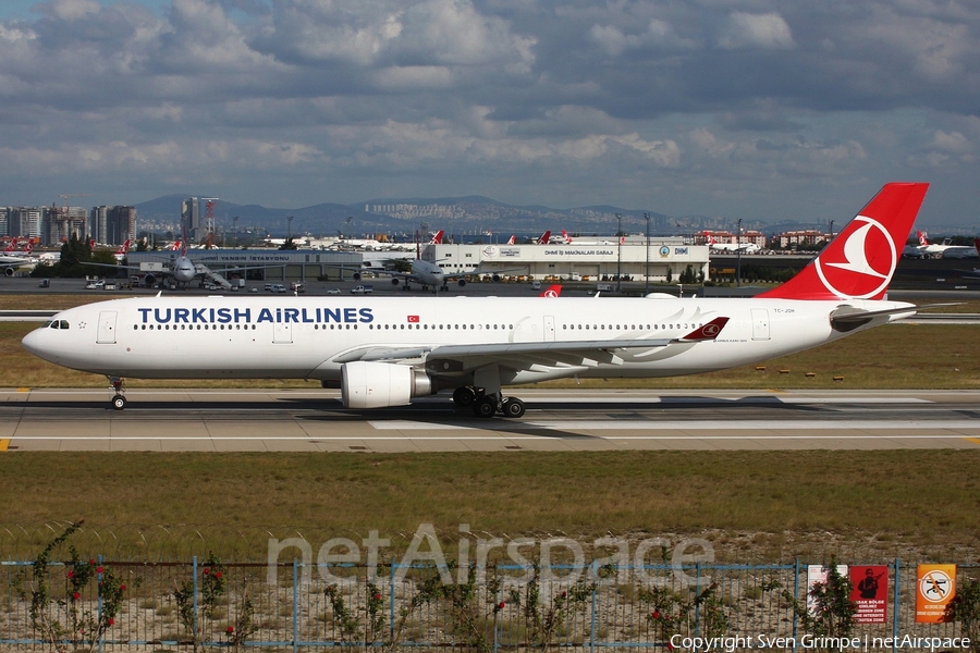 Turkish Airlines Airbus A330-303 (TC-JOH) | Photo 270760