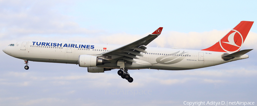 Turkish Airlines Airbus A330-303 (TC-JOJ) | Photo 364961