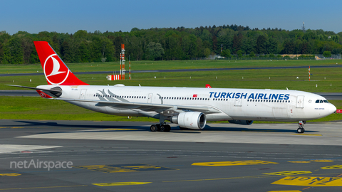 Turkish Airlines Airbus A330-303 (TC-JOJ) at  Hamburg - Fuhlsbuettel (Helmut Schmidt), Germany