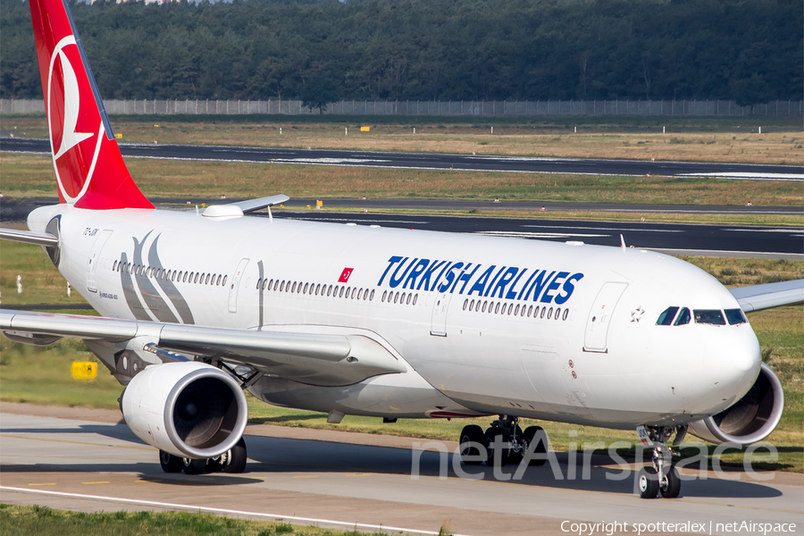 Turkish Airlines Airbus A330-303 (TC-JOK) | Photo 120021