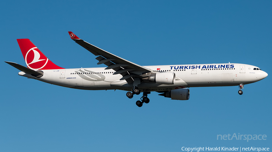 Turkish Airlines Airbus A330-302X (TC-JOM) | Photo 354532
