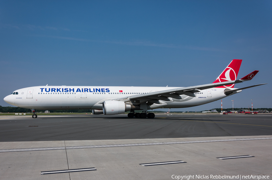 Turkish Airlines Airbus A330-302X (TC-JOM) | Photo 254577