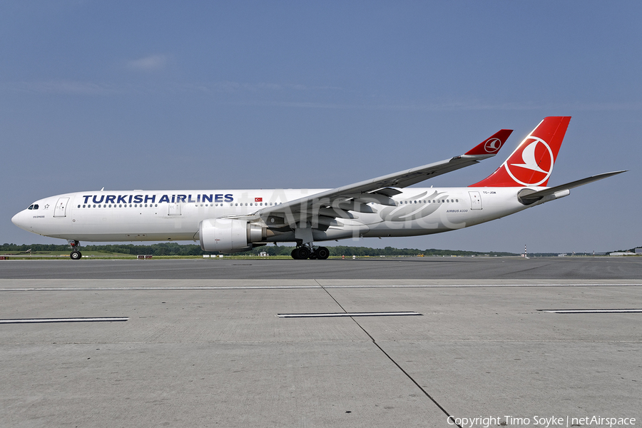 Turkish Airlines Airbus A330-302X (TC-JOM) | Photo 254760