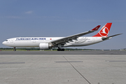 Turkish Airlines Airbus A330-302X (TC-JOM) at  Hamburg - Fuhlsbuettel (Helmut Schmidt), Germany