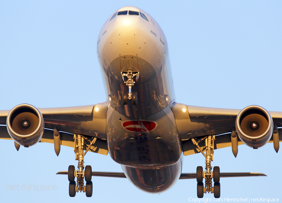 Turkish Airlines Airbus A330-302X (TC-JOM) | Photo 292117