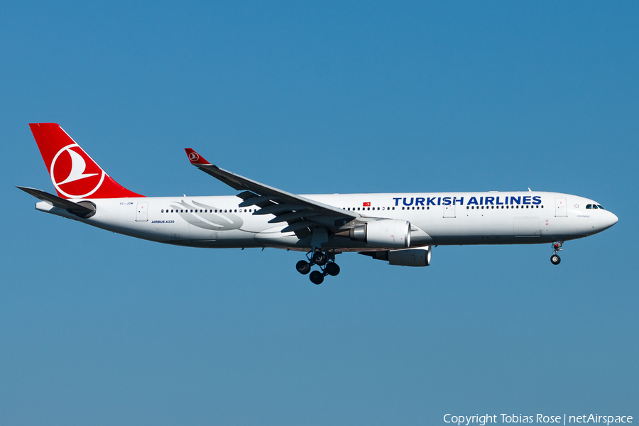 Turkish Airlines Airbus A330-302X (TC-JOM) | Photo 310411