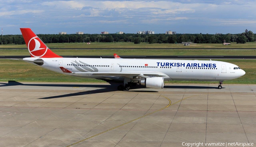 Turkish Airlines Airbus A330-302X (TC-JOM) | Photo 178729