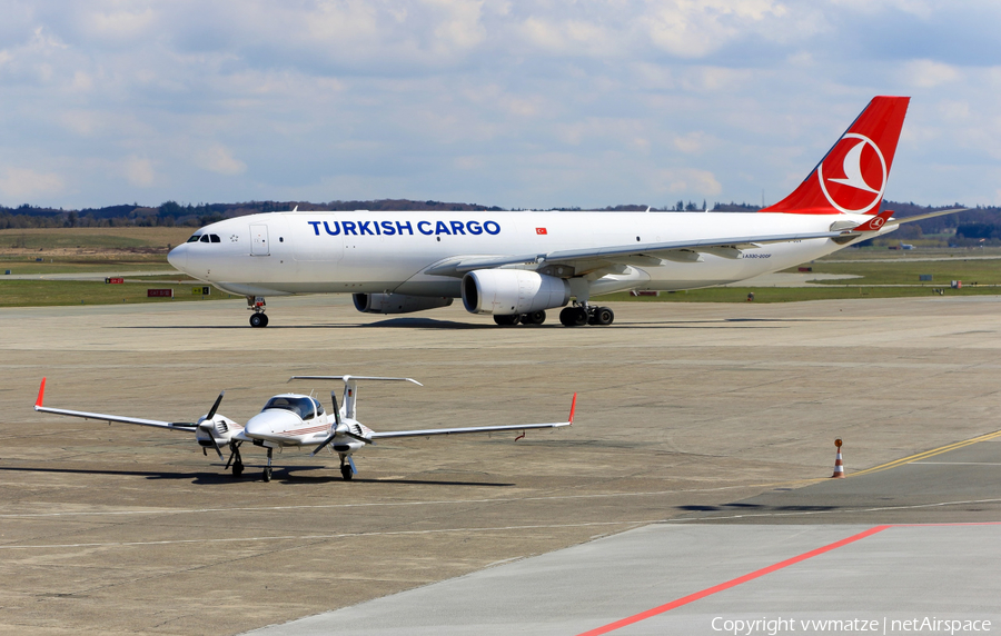 Turkish Cargo Airbus A330-243F (TC-JOV) | Photo 160714